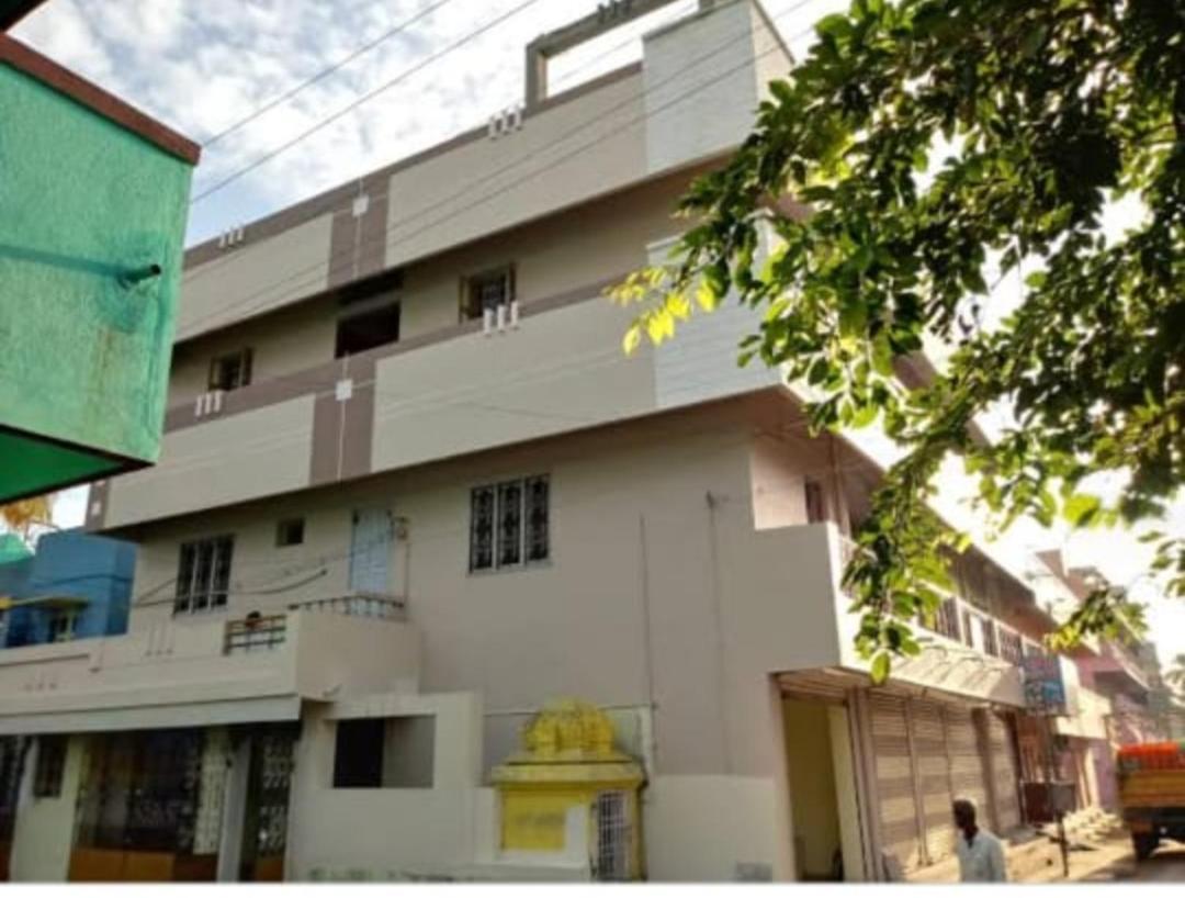 韦洛尔 Sri Vari Residency旅舍 外观 照片